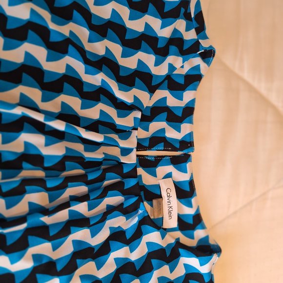 TOP - sleevless - Picture 3 of 3